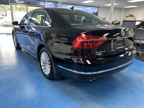 Used 2016 Volkswagen Passat 1.8T SE image 10