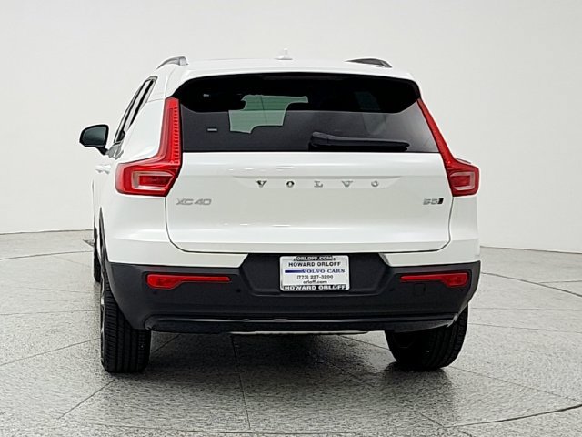 New 2026 Volvo XC40 B5 Plus w/ Protection Package Premier AWD/4WD image 6