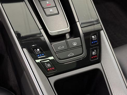 Certified 2023 Porsche 911 Carrera 4S image 33