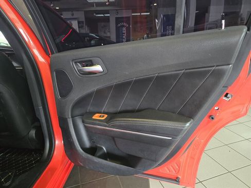 Used 2017 Dodge Charger R/T w/ Plus Group image 16