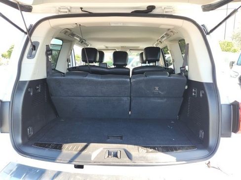 Used 2019 INFINITI QX80 Luxe w/ Proassist Package image 18
