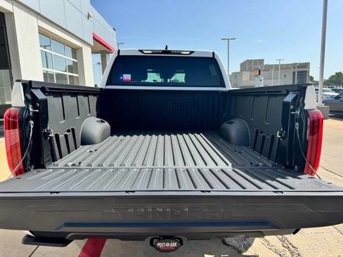 Used 2026 Toyota Tundra SR5 w/ SR5 Convenience Package AWD/4WD image 15