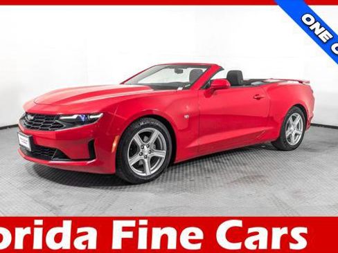 Used 2020 Chevrolet Camaro LT image 1