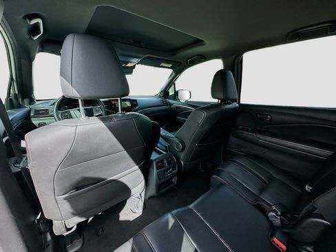 Certified 2022 Honda Pilot TrailSport image 25