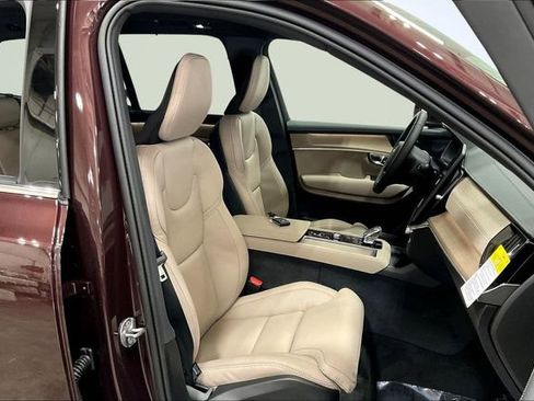 New 2026 Volvo XC90 T8 Ultra w/ Protection Package Premier AWD/4WD image 12