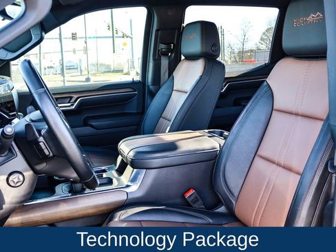 Used 2024 Chevrolet Silverado 1500 High Country w/ Technology Package image 10