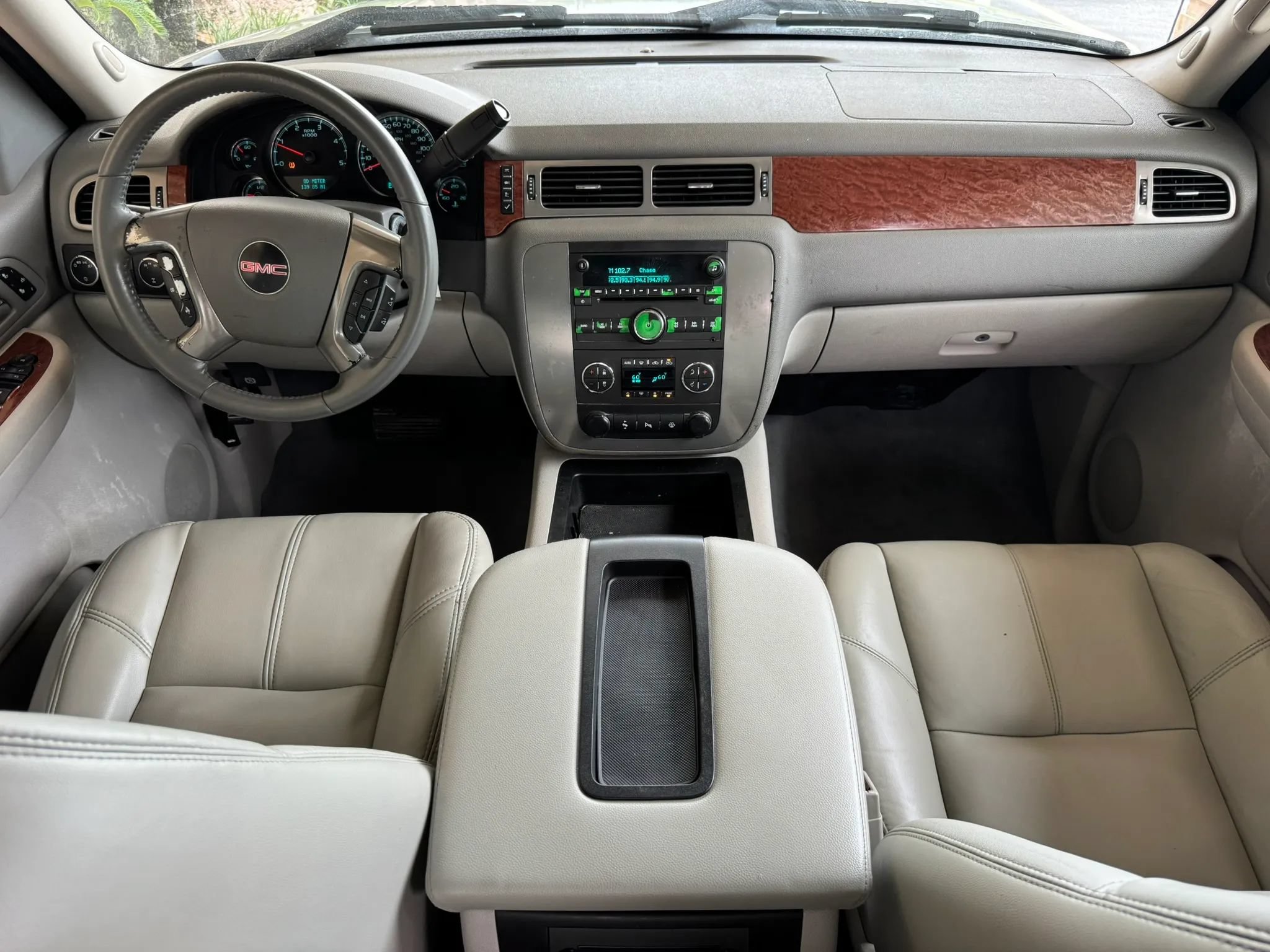 Used 2008 GMC Sierra 2500 SLT w/ Z71 Off-Road Package AWD/4WD image 22