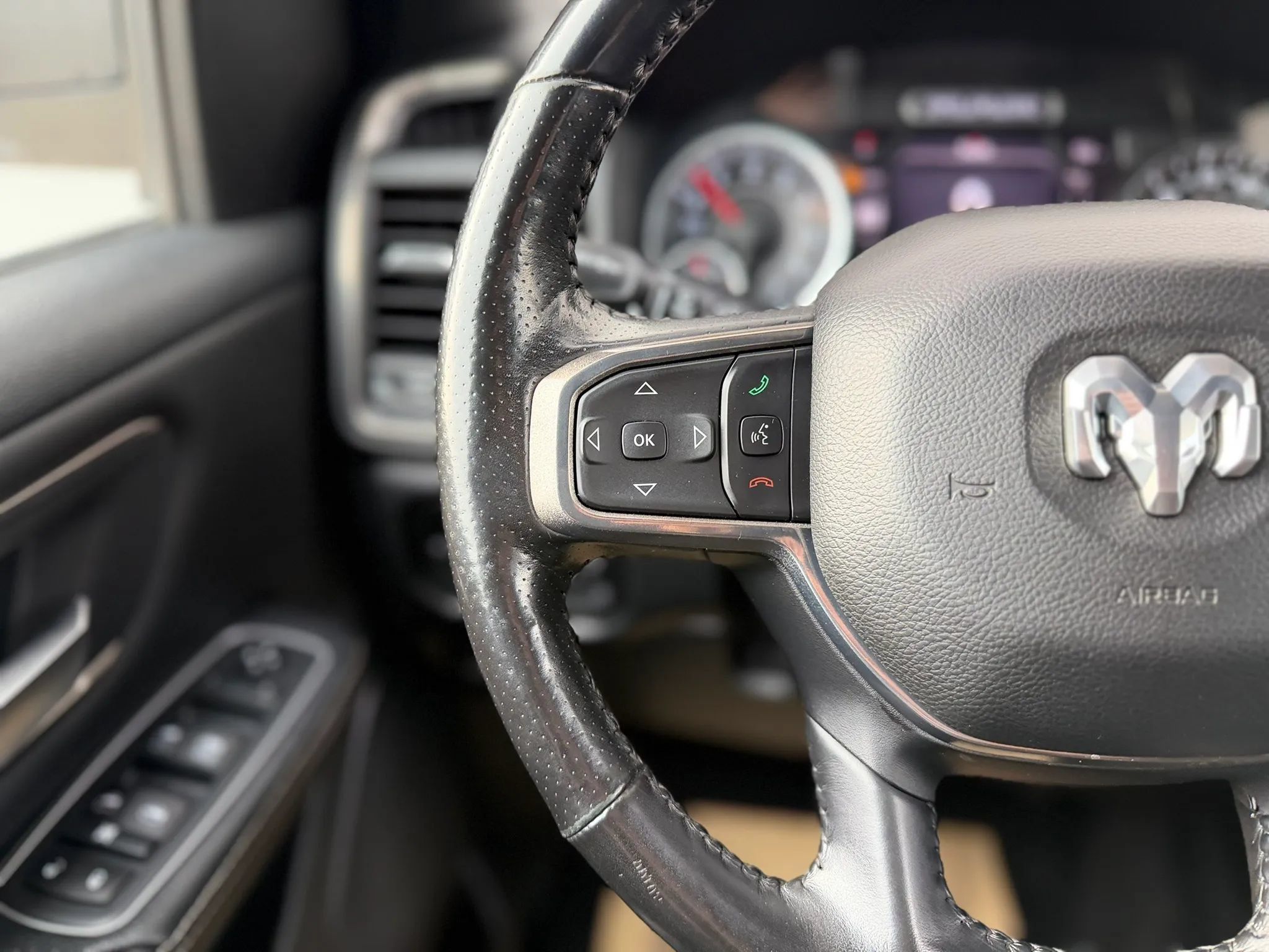 Used 2020 RAM 1500 Sport w/ Level 2 Equipment Group AWD/4WD image 23
