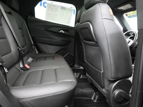 Used 2021 Chevrolet TrailBlazer ACTIV w/ Sun and Liftgate Package AWD/4WD image 10