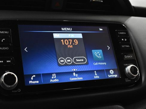 Used 2023 Nissan Kicks SR w/ SR Premium Package image 13