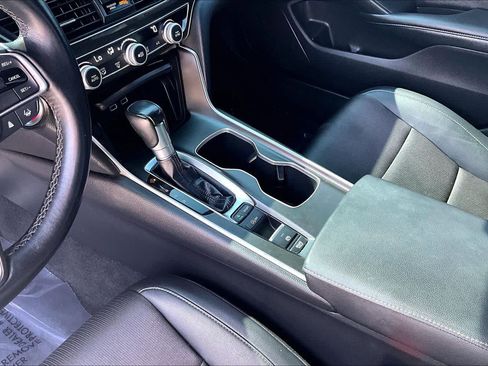Used 2022 Honda Accord Sport image 17