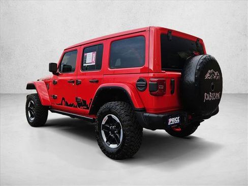 Used 2022 Jeep Wrangler Unlimited Rubicon w/ Steel Bumper Group AWD/4WD image 8
