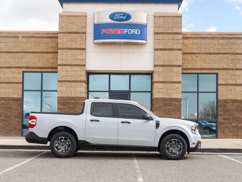 New 2026 Ford Maverick XLT image 5