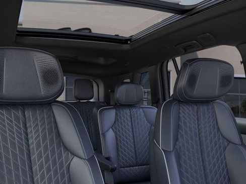 New 2026 Cadillac Vistiq Premium Luxury image 24