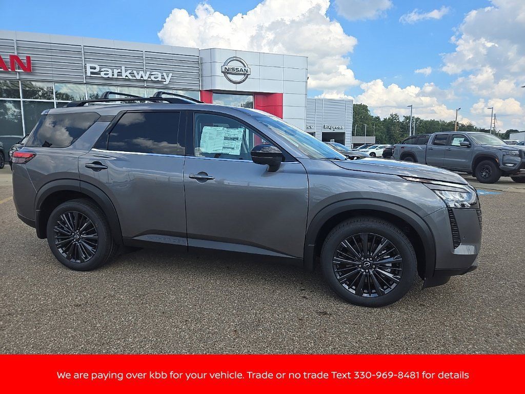 New 2026 Nissan Pathfinder SL w/ SL Premium Package AWD/4WD image 8