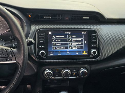 Certified 2024 Nissan Kicks SV FWD image 15