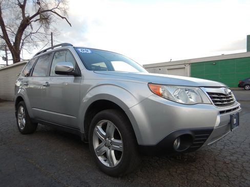 Used 2009 Subaru Forester 2.5X Limited image 3