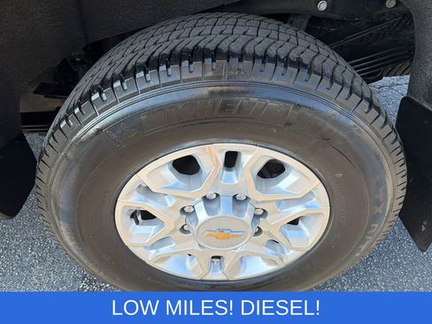 Used 2024 Chevrolet Silverado 3500 LTZ w/ LTZ Convenience Package AWD/4WD image 19