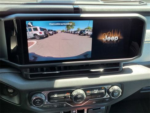 New 2025 Jeep Gladiator Willys image 9