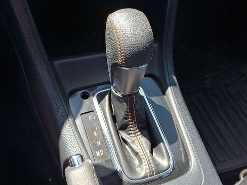 Used 2017 Subaru Crosstrek 2.0i Limited image 14