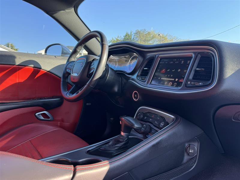 Used 2016 Dodge Challenger R/T Plus RWD image 15