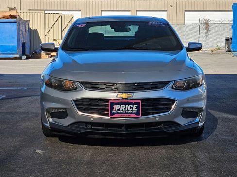 Used 2017 Chevrolet Malibu Premier w/ Premier Sun and Wheel Package image 2
