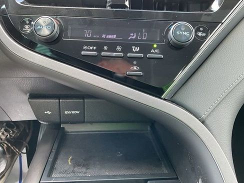Used 2023 Toyota Camry LE FWD image 28