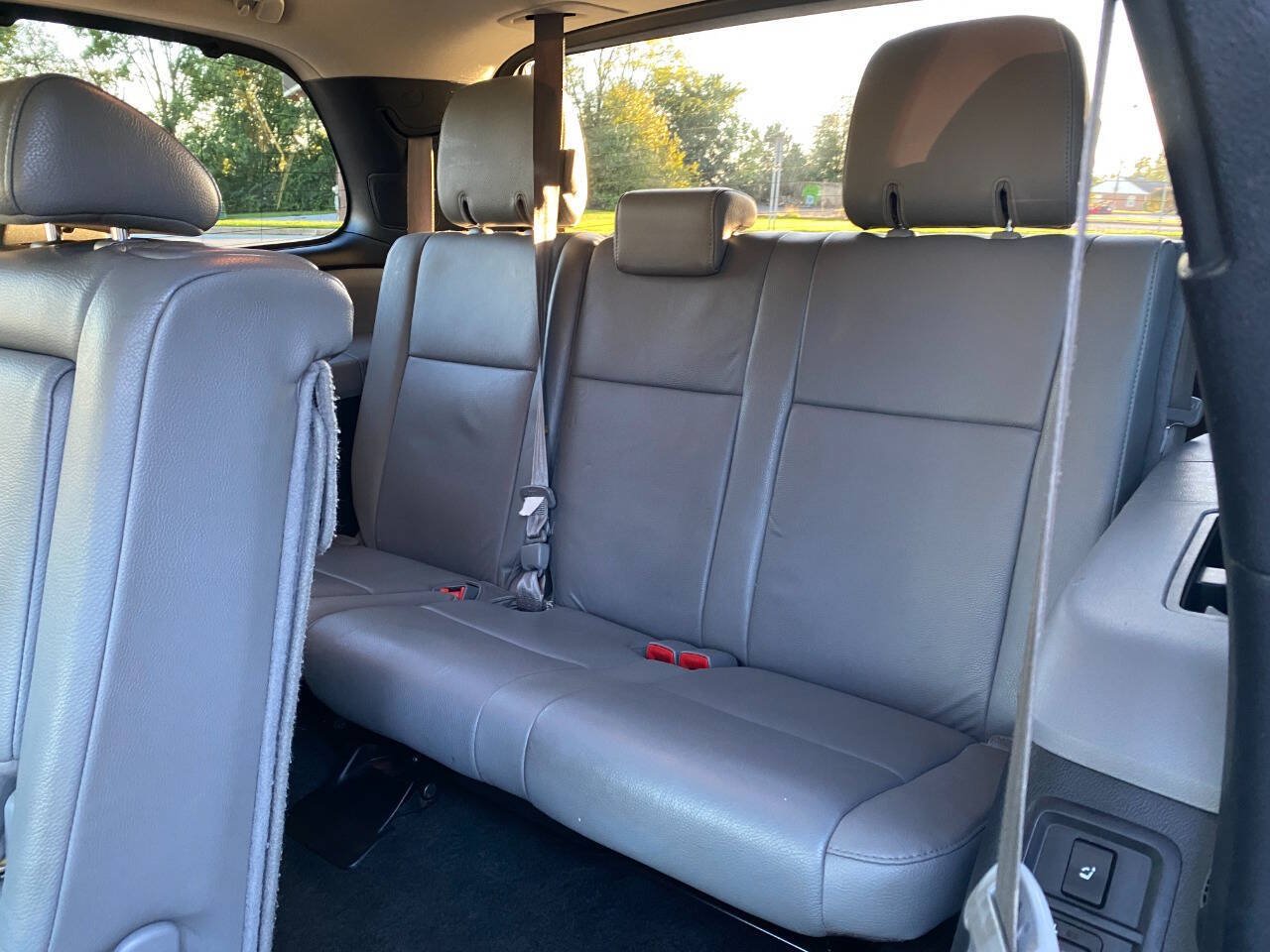 Used 2012 Toyota Sequoia Limited AWD/4WD image 29