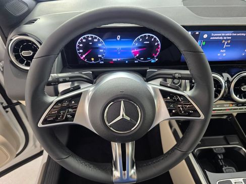 New 2026 Mercedes-Benz GLB 250 image 13