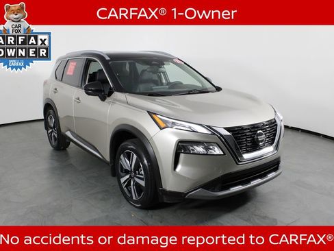 Used 2021 Nissan Rogue SL w/ Premium Package image 5