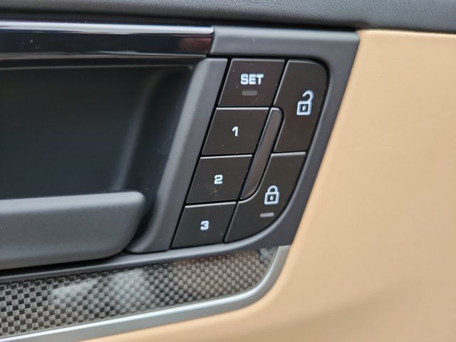 Used 2025 Porsche Cayenne S w/ Premium Package Plus AWD/4WD image 27