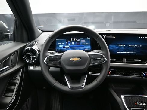 New 2026 Chevrolet Equinox LT w/ Convenience Package II image 30