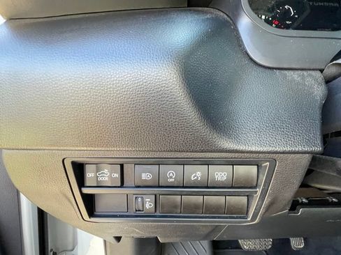 Used 2024 Toyota Tundra SR5 AWD/4WD image 10