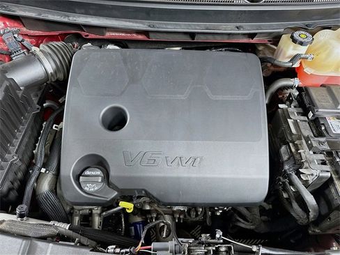 Used 2022 Chevrolet Traverse Premier w/ Redline Edition image 23