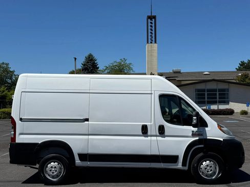 Used 2019 RAM ProMaster 2500 FWD image 7