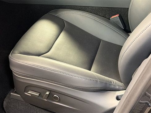 Used 2026 Tesla Model Y Long Range image 24