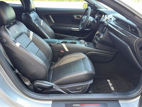 Used 2021 Ford Mustang Shelby GT500 w/ Technology Package RWD image 38