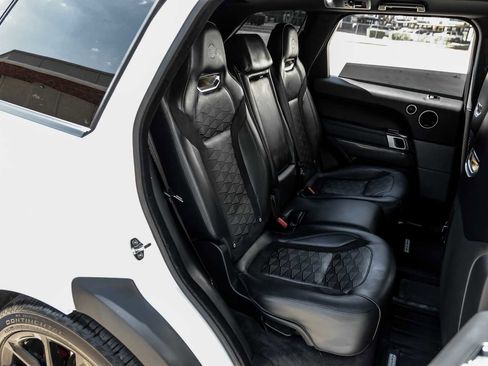 Used 2020 Land Rover Range Rover Sport SVR image 36