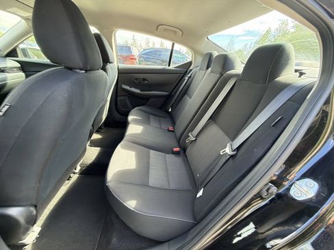 Used 2024 Nissan Sentra SV FWD image 20