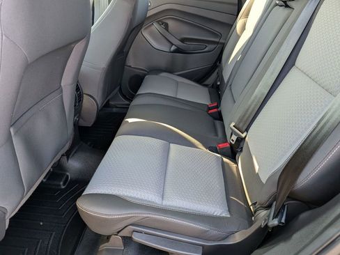 Used 2017 Ford Escape SE image 41