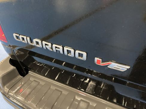 Used 2019 Chevrolet Colorado LT w/ LT Convenience Package image 10