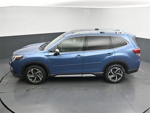 Used 2022 Subaru Forester Touring image 19