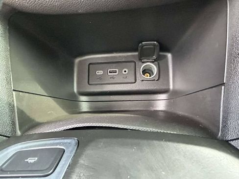 Used 2020 Chevrolet Equinox LT FWD image 11