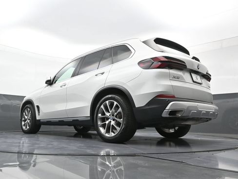Used 2024 BMW X5 xDrive40i w/ Premium Package AWD/4WD image 26