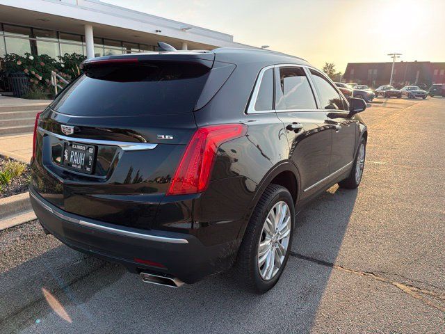 Used 2018 Cadillac XT5 Premium Luxury FWD image 5