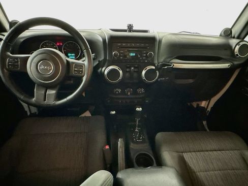 Used 2012 Jeep Wrangler Rubicon w/ PWR Convenience Group AWD/4WD image 24