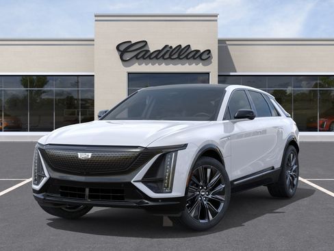 New 2027 Cadillac Lyriq Signature Sport w/ Nappa Leather Package AWD/4WD image 30