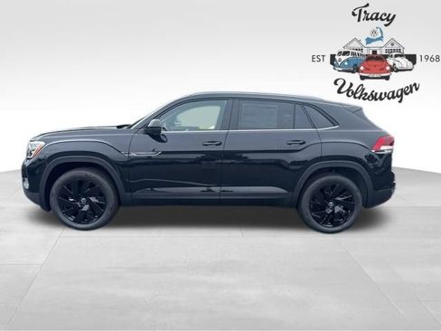 New 2026 Volkswagen Atlas Cross Sport SE image 4