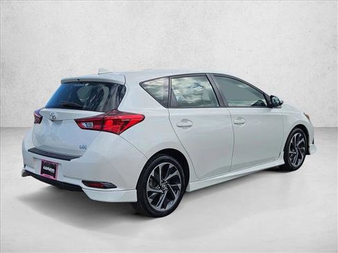 Used 2017 Toyota Corolla iM w/ All-Weather Mat Package FWD image 5