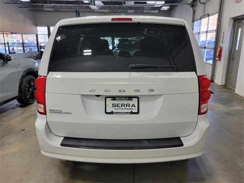 Used 2018 Dodge Grand Caravan SXT w/ Driver Convenience Group image 6
